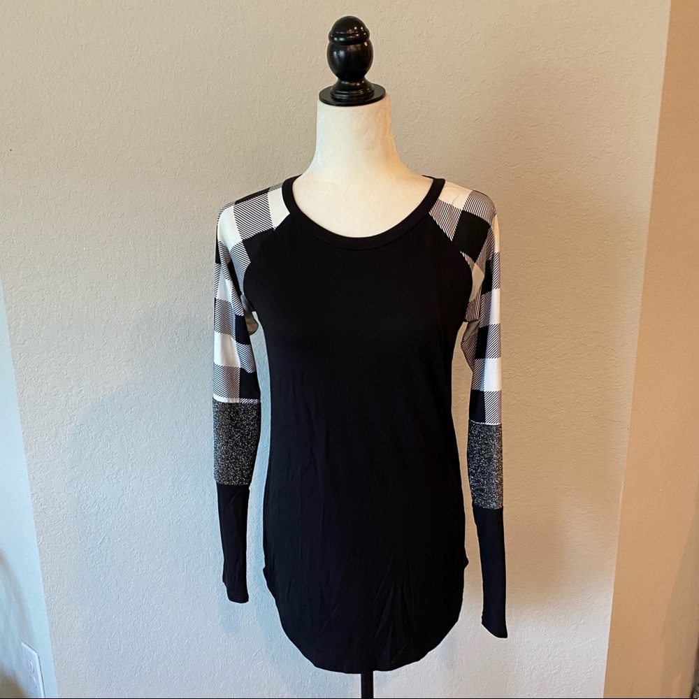 Acting Pro Raglan NWOT - Picture 1 of 7
